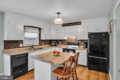 703 Old Limekiln Ln, Newport, PA 17074 - photo 6