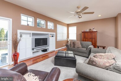 139 Laurel Trail, Swedesboro, NJ 08085 - photo 5