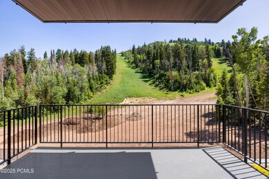 010_3267wdeerhollowrd2402-8_551