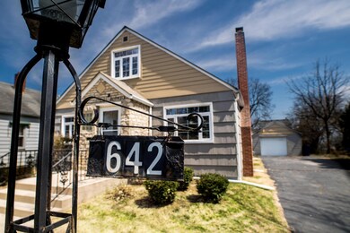 642 Salisbury