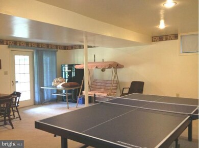 1011 Dulaney Mill Dr, Frederick, MD 21702 - photo 2