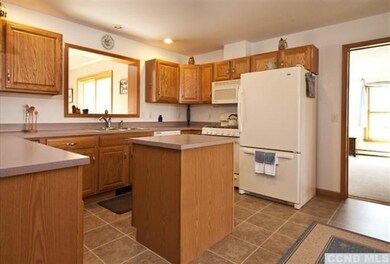 7 Apple Valley Ln, Germantown, NY 12526 - photo 6