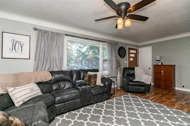 355 30th St NW, Cedar Rapids, IA 52405 - photo 3