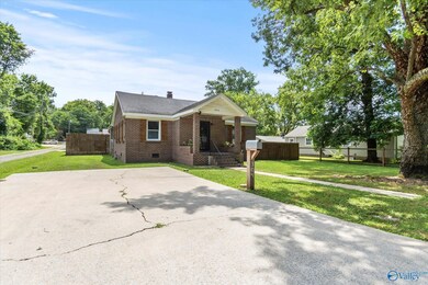 304 Horton St, Athens, AL 35611 - photo 4