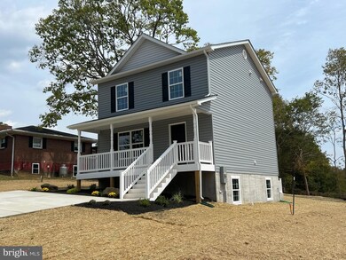 396 Crim Dr, Strasburg, VA 22657 - photo 3