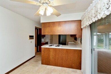 3700 2nd Ave SW, Cedar Rapids, IA 52404 - photo 7