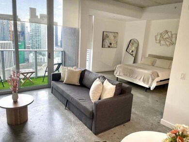 Centro unit 2807, Miami, FL 33131 - photo 2