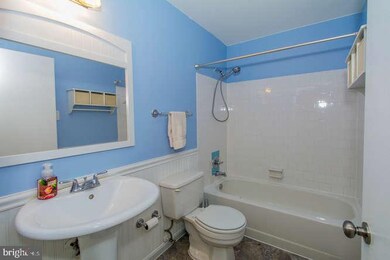 6940 Ducketts Ln, Elkridge, MD 21075 - photo 3