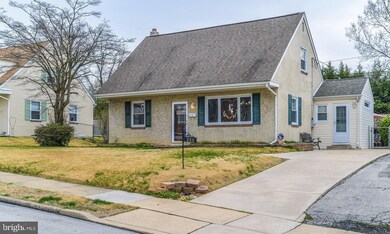 335 Woodlyn Cir, Woodlyn, PA 19094 - photo 2