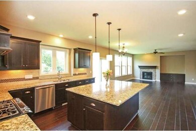 Expansive Island, Great for Entertaining