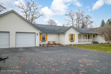 009-6320NorthMountCarrolStreet-DaltonGar