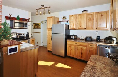 396 Hillside Ave, Berlin, NH 03570 - photo 3