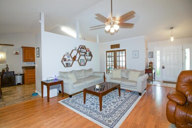 158 Sullivan Dr-44