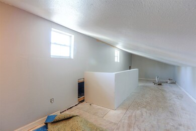 939 Glen Ave, Houston, TX 77088 - photo 7