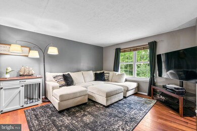 6150 Fairbourne Ct, Hanover, MD 21076 - photo 3