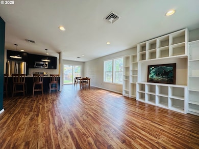 104 N College St, Joseph, OR 97846 - photo 7