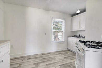 708 W Cottage St, Houston, TX 77009 - photo 4