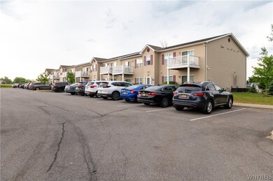 4989 Genesee St unit 813, Buffalo, NY 14225 - photo 3