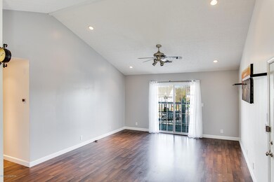 169 Central Blvd unit 41, Mount Washington, KY 40047 - photo 2