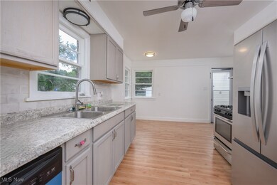 785 Silvercrest Ave, Akron, OH 44314 - photo 6