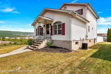 529 Hillcrest Dr, Old Forge, PA 18518 - photo 3