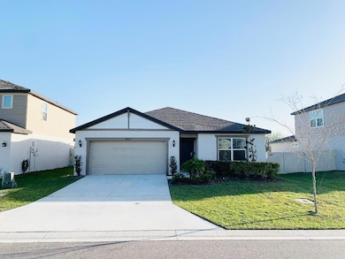 5664 Keaton Springs Dr, Lakeland, FL 33811 - photo 2