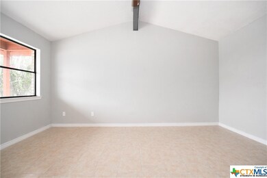 305 Horseshoe Dr unit A-B, Copperas Cove, TX 76522 - photo 2