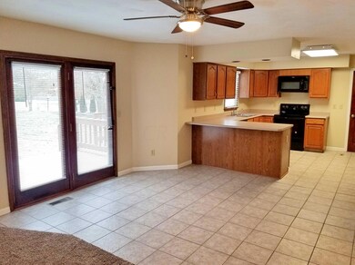 eat in and kitchen 1