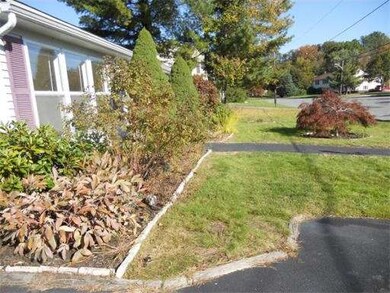 9 Rachel Rd, Methuen, MA 01844 - photo 3