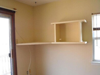 Unit T shelves