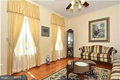 3056 Queensberry Dr, Huntingtown, MD 20639 - photo 5