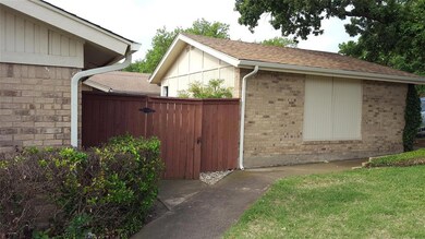 801 Shady Glen Ln, Bedford, TX 76021 - photo 2