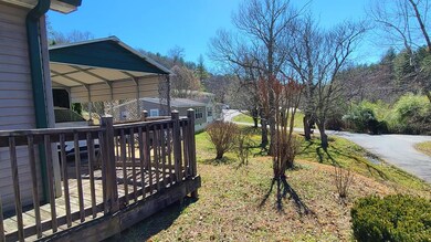 16 Addington Place, Franklin, NC 28734 - photo 4