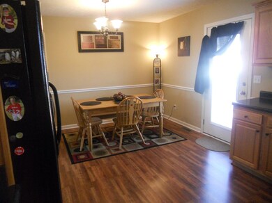 2028 Chris Dr, Lawrenceburg, KY 40342 - photo 6