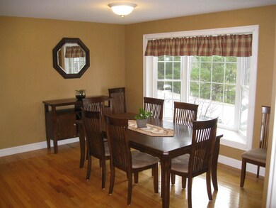 67 Magnolia Ln, Newmarket, NH 03857 - photo 6