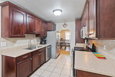 1837 Tommy Aaron Dr, El Paso, TX 79936 - photo 6