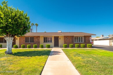 13622 N Silverbell Dr unit 18, Sun City, AZ 85351 - photo 2