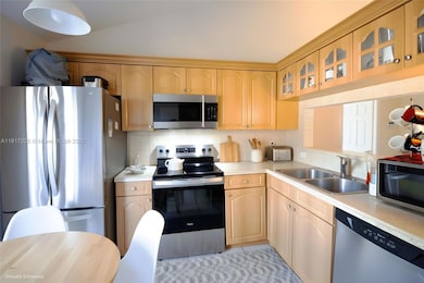 7131 Tam Oshanter Blvd, North Lauderdale, FL 33068 - photo 5