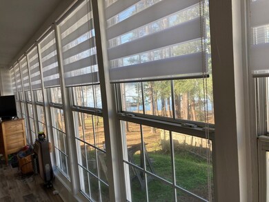 Bright! and Lake view!