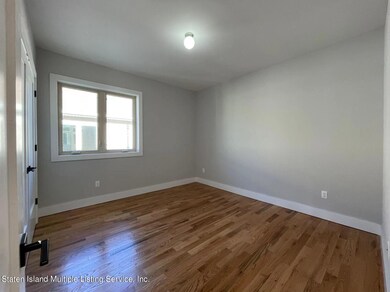 526 Drumgoole Rd E unit 1, Staten Island, NY 10312 - photo 7