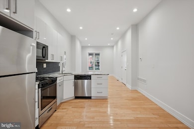 629 N 32nd St unit 1, Philadelphia, PA 19104 - photo 6