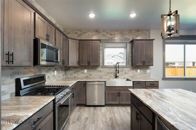 Kitchen. Custom Lighting, 9 Foot Ceilings, Beautif