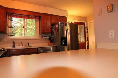 9 Jefferson Dr unit 54, Woodstock, NH 03262 - photo 2