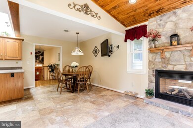 7325 Brangles Rd, Marriottsville, MD 21104 - photo 3