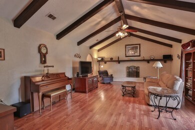 600 Briarwilde Ct, Alvin, TX 77511 - photo 7