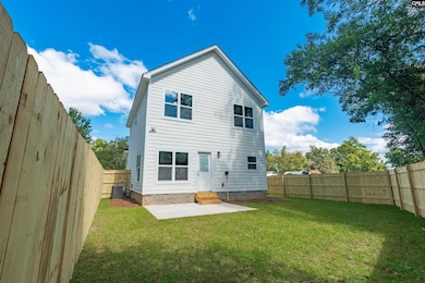 1519 Benedict St, Cayce, SC 29033 - photo 2