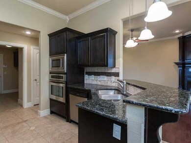 Kitchen. Built in stainless steal appliances
