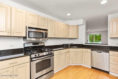 014 - Kitchen