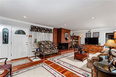 22322 Macfarlane Dr, Woodland Hills, CA 91364 - photo 2