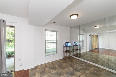 28 Canterbury Square unit 101, Alexandria, VA 22304 - photo 7